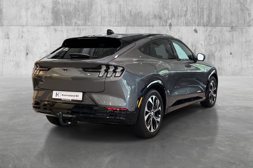 Bilde 5 av Ford Mustang Mach-E Long Range AWD LR Skinn ACC Panorama Hengerfeste B&O Carplay