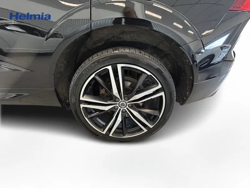 Bild 5 av 15 – Volvo XC60 B4 AWD Diesel R-Design