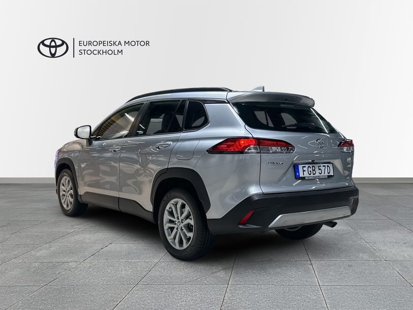 Bild 2 av Toyota Corolla Cross Hybrid AWD-i 2,0 ACTIVE PLUS V-HJUL P-SENSORER