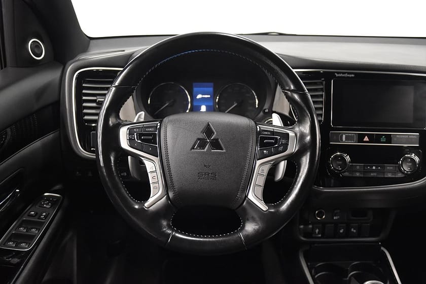 Bild 2 av Mitsubishi Outlander PHEV Business X 360° Drag AdaptivF Rattv P-Värm