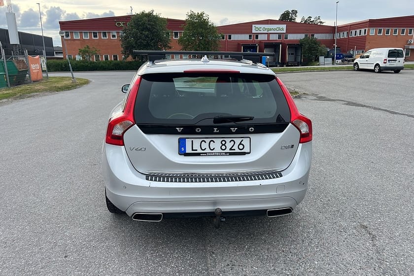 Bild 4 av Volvo V60 D5 Plug-in Hybrid AWD Summum Aut