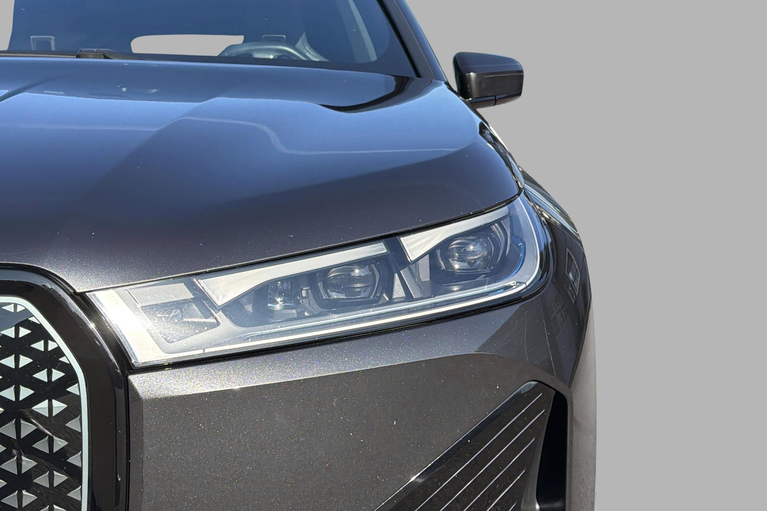 BMW iX xDrive50, 524hp, 2023