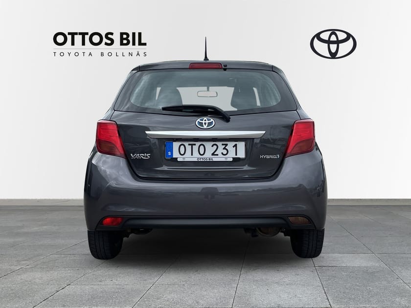 Bild 4 av Toyota Yaris Hybrid 1,5 HSD 5-D HSD /S-V-Hjul,Bakckamera