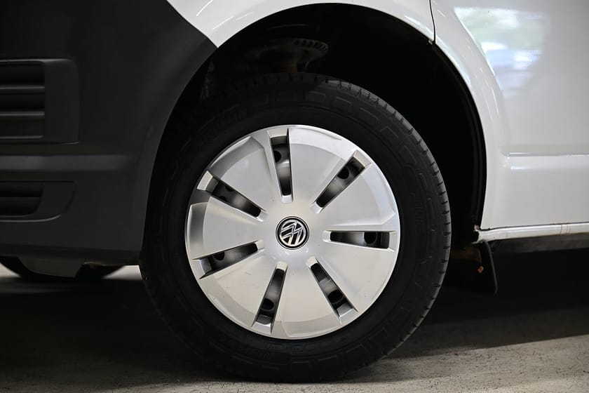 Bild 5 av Volkswagen Transporter 4Motion 150HK L2|V-Inredd|Drag|Värmare|EnÄgare|SeUtr!!