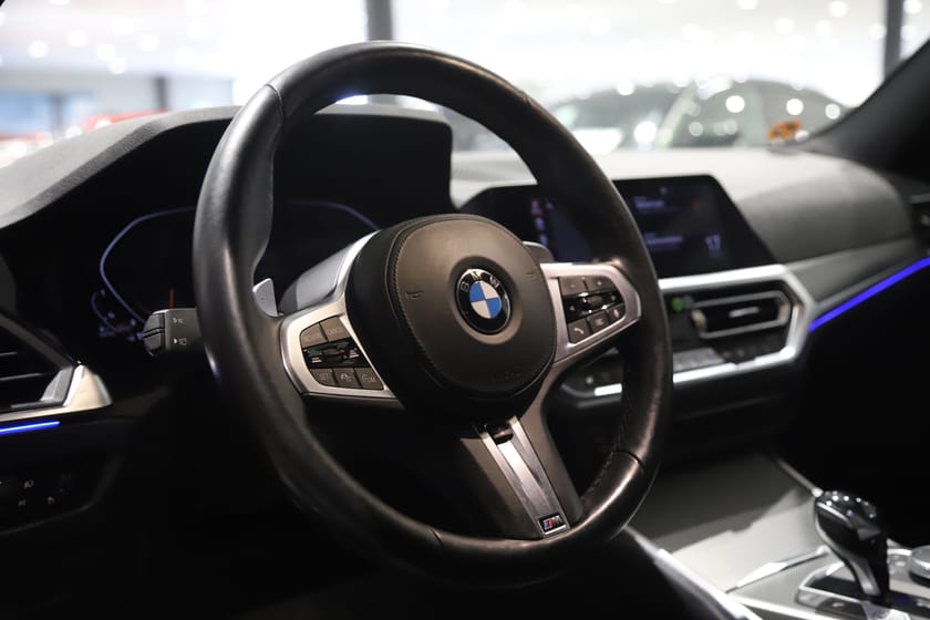 Bild 5 av BMW 320d xDrive Touring / M Sport / Värmare / Aktiv Farthållare