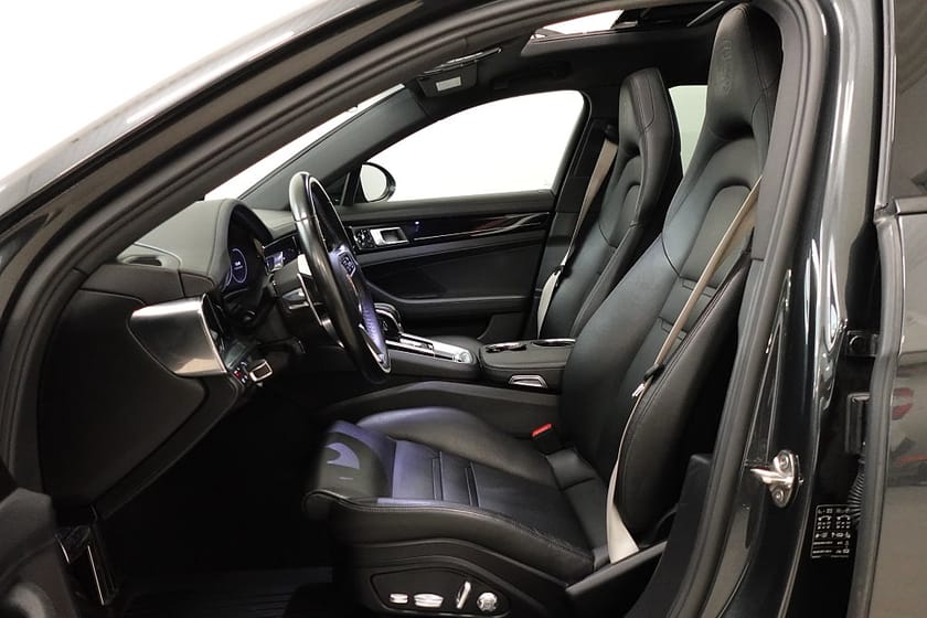 Bild 4 av Porsche Panamera 4 E-Hybrid Sport Turismo 10 Years Edt Pano PDLS+ BOSE Soft C PASM