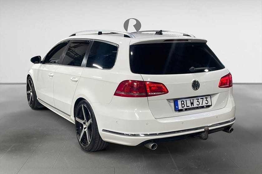 Bild 5 av Volkswagen Passat Variant 2.0 TDI 177 HK DSG 4M R-LINE D-VÄRM PANO DRAG