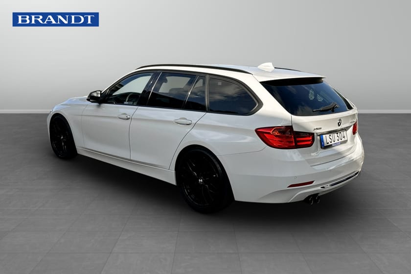Bild 2 av BMW 335d xDrive Touring Steptronic 313hk