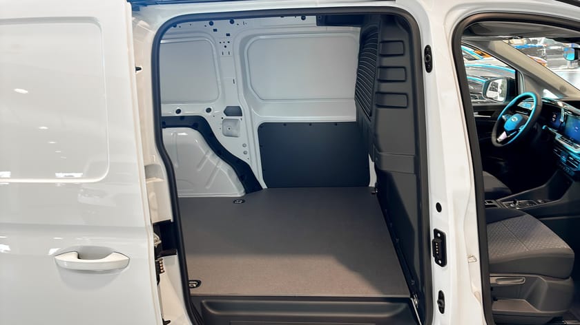 Bild 5 av Ford Transit Connect L2 LIMITED SKÅP 2.0 122 A FWD  Vinterhjul+ Service ingår