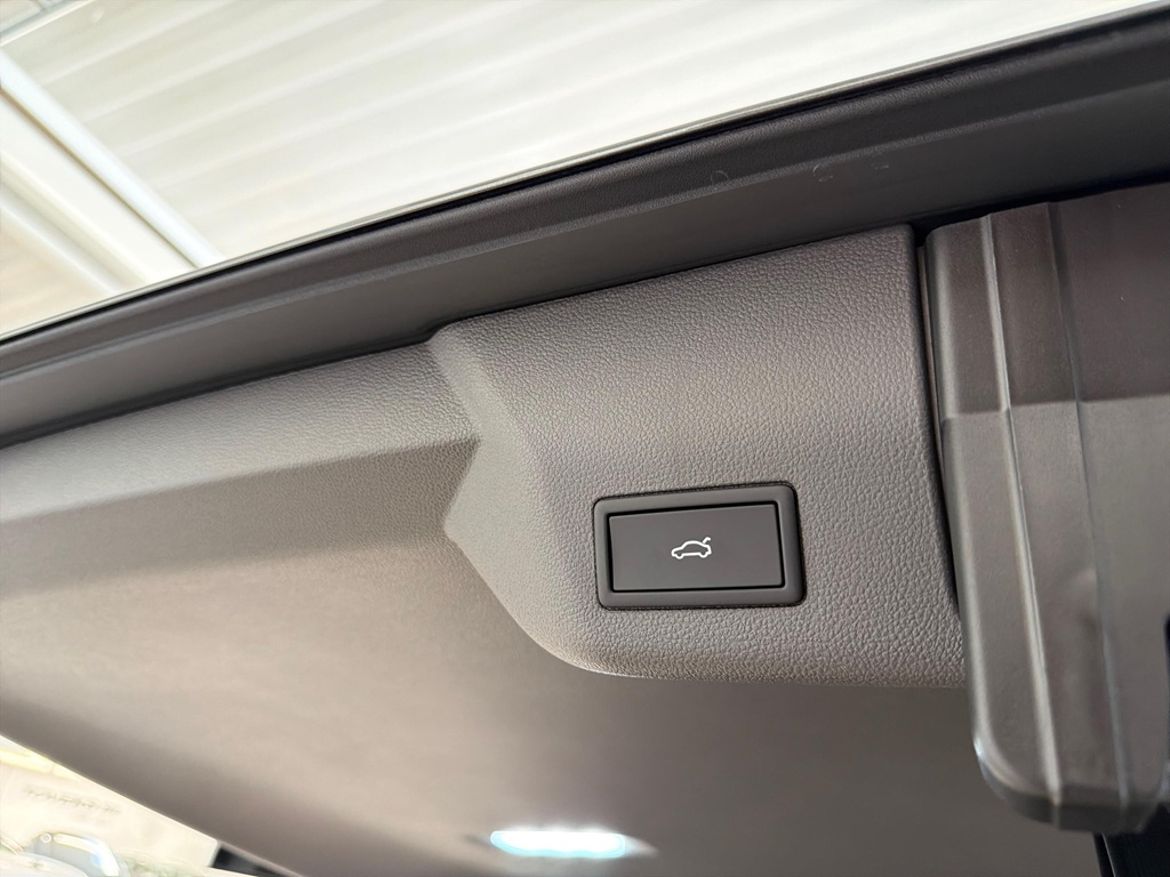 Volkswagen Volkswagen Multivan eHybrid 4M — bild 26