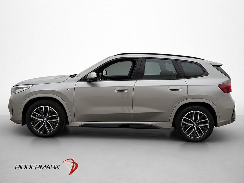 Bild 1 av BMW iX1 xDrive30 M Sport H/K Kamera Navi Drag MOMS 306hk