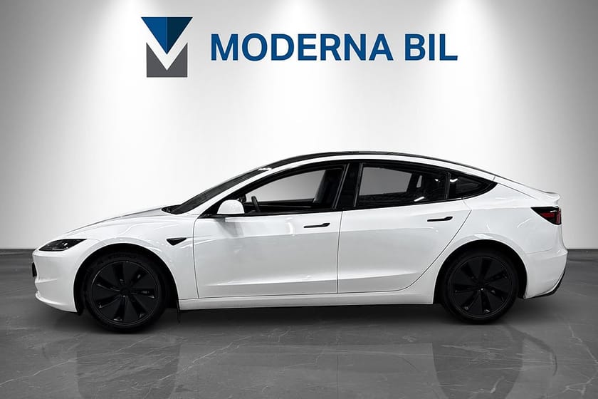 Bild 3 av Tesla Model 3 Long Range AWD Premium Moms Drag Pano Ventilerade stolar