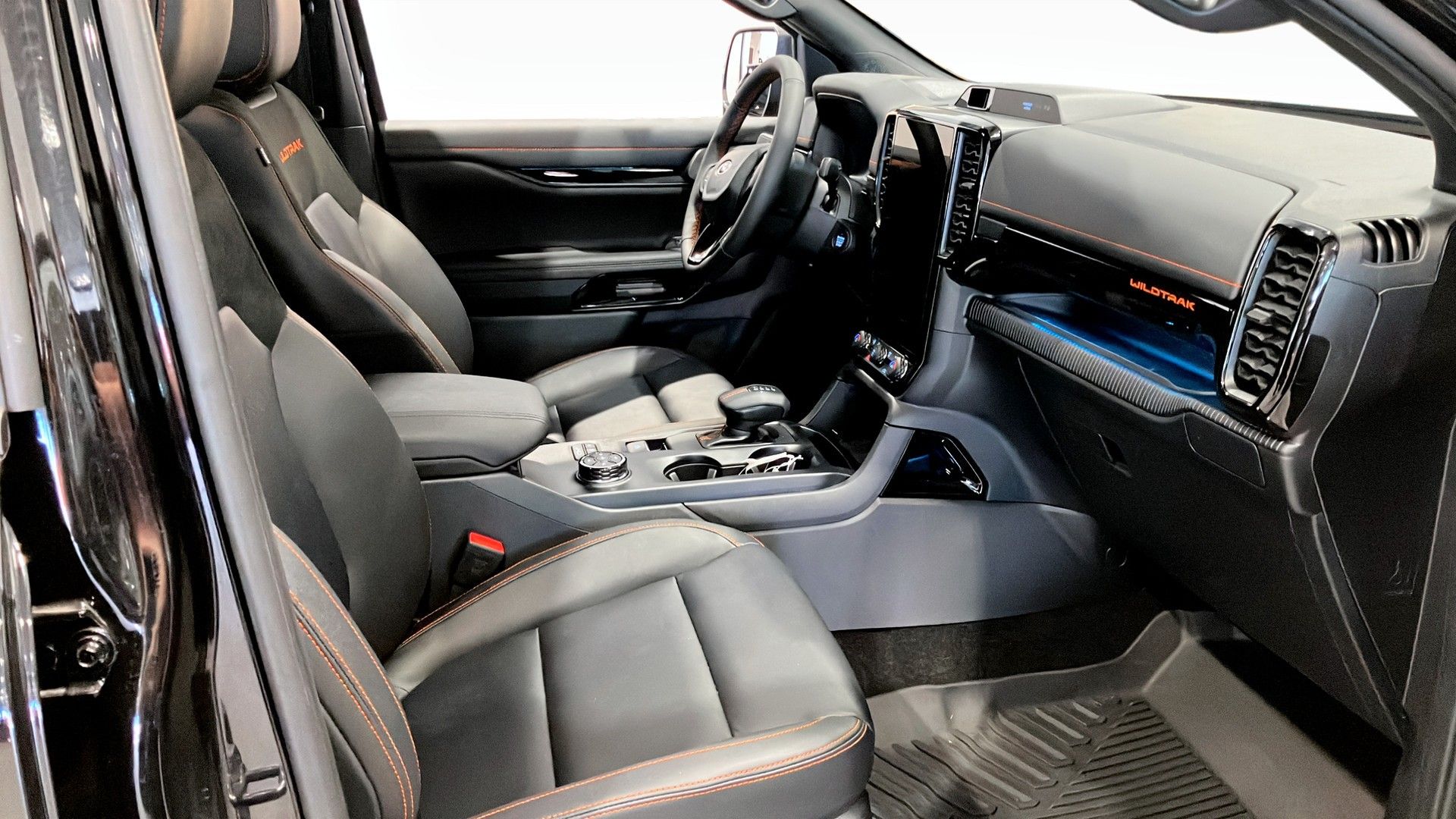Ford Ranger WILDTRAK PHEV 280Hk 2026, bild 3/17