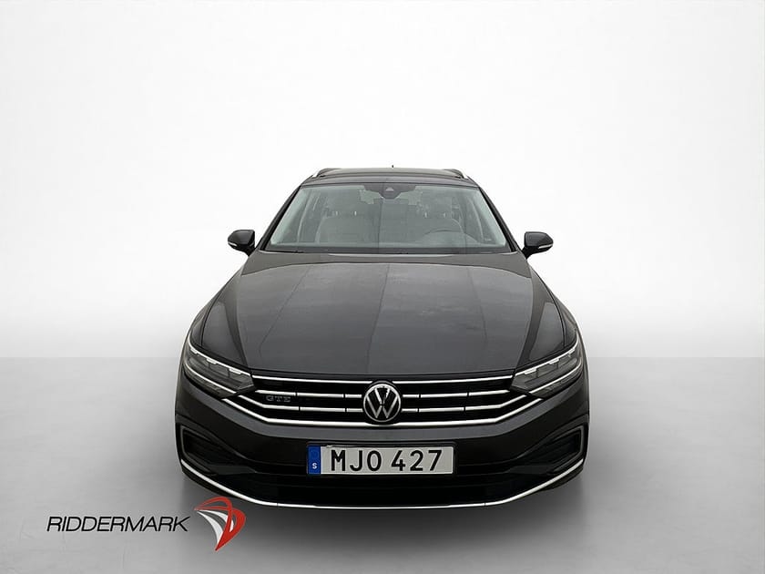Bild 2 av Volkswagen Passat Sportscombi GTE 1.4 TSI Halvskinn Kamera Navi Drag