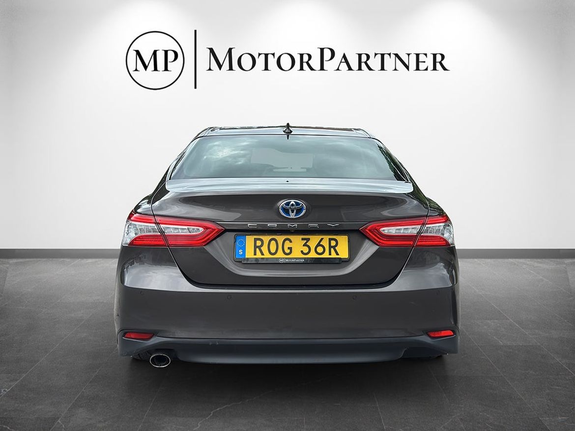 Toyota Camry Hybrid, bild 6 av 21