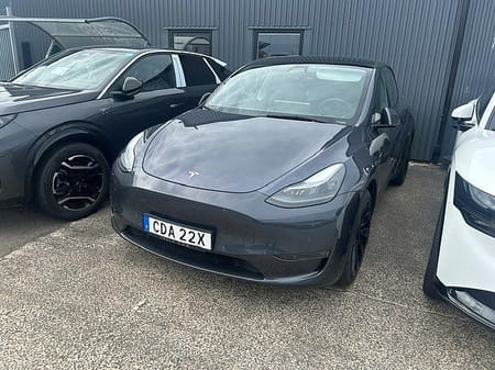 Tesla Model Y Long Range AWD 514HK / 10900 Mil