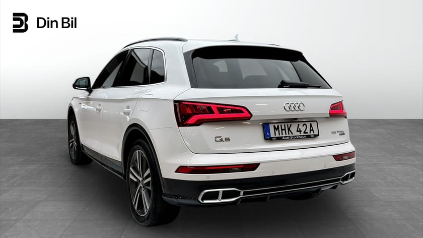 Bild 3 av Audi Q5 55 TFSI e quattro 367HK Cockpit NAV Drag