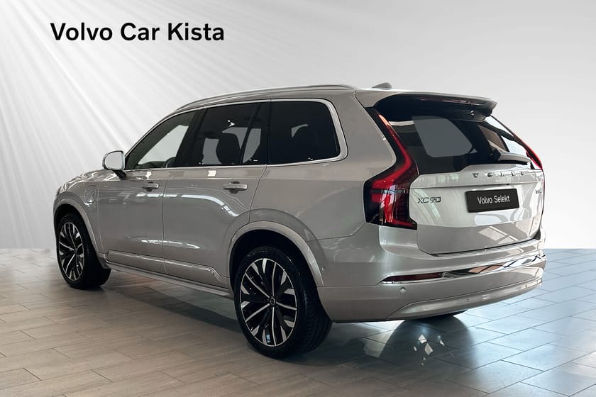 Bild 4 av Volvo XC90 T8 Ultra Bright Massage Luftfj Drag B/W 360