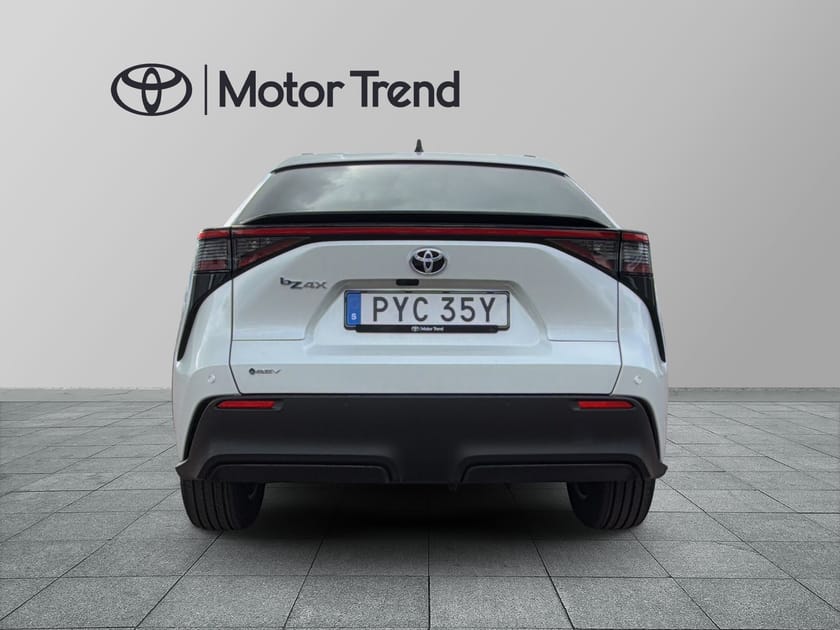 Bild 5 av Toyota bZ4X