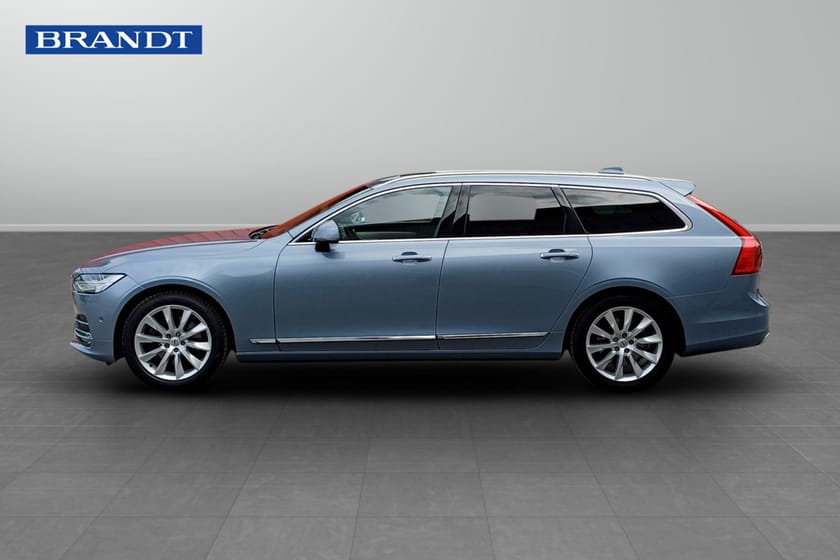 Bild 3 av Volvo V90 D5 AWD Inscription, Drag, Panoramaglastak, 360 kamera, HUD, Navigation