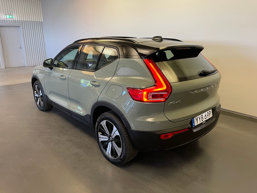 Bild 4 av Volvo XC40 Recharge Ultimate / 2.95% Ränta / Panoramaglastak / Metallic /