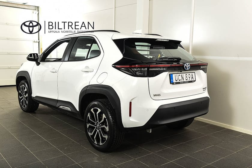 Bild 3 av Toyota Yaris Cross Hybrid AWD-i 1,5 Elhybrid AWD Active Plus Bränslevärmare