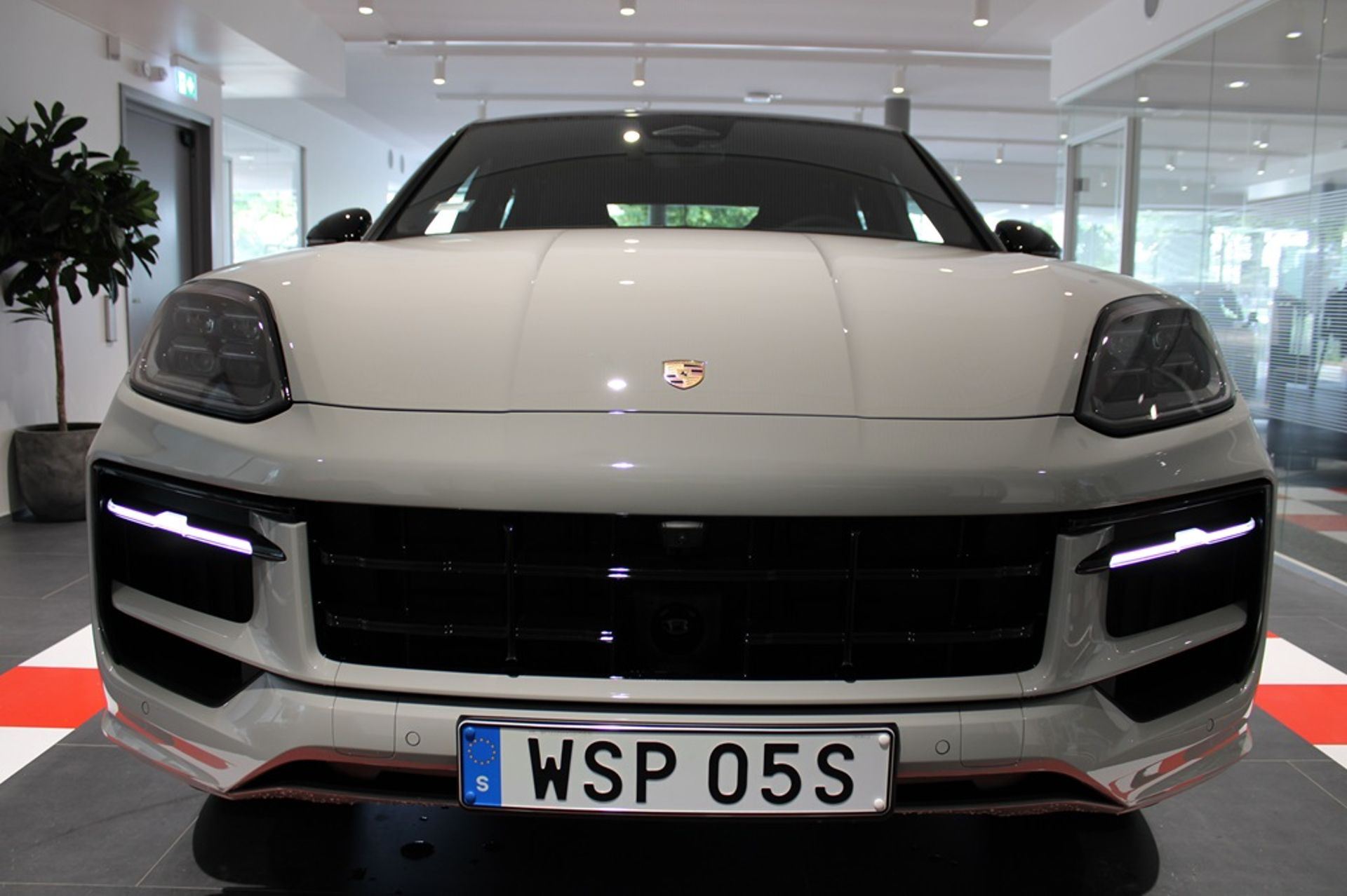 Porsche Cayenne E-Hybrid Coupé 2026, bild 6/23