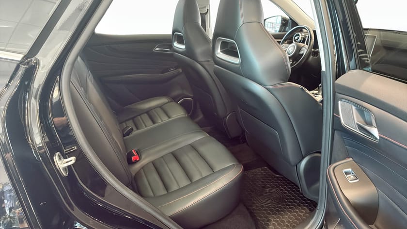 Bild 5 av MG EHS PHEV plug in hybrid luxury my21