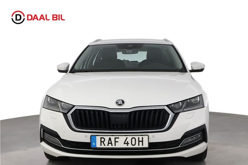 Bild 2 av Škoda Octavia Kombi 2.0 TDI 150HK STYLE DRAG VÄRMARE B-KAMERA NFC