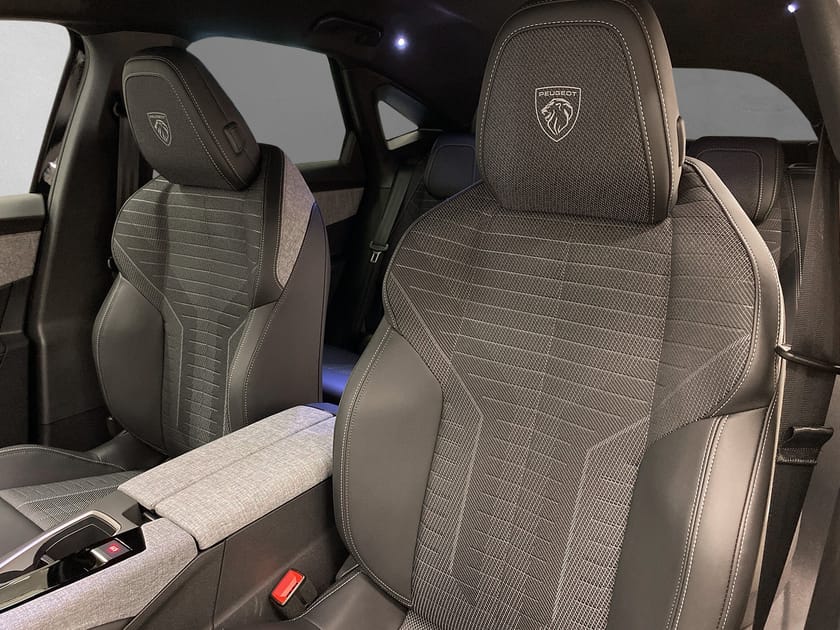 Bild 3 av Peugeot 3008 Hybrid 145 GT A 5-d SUV