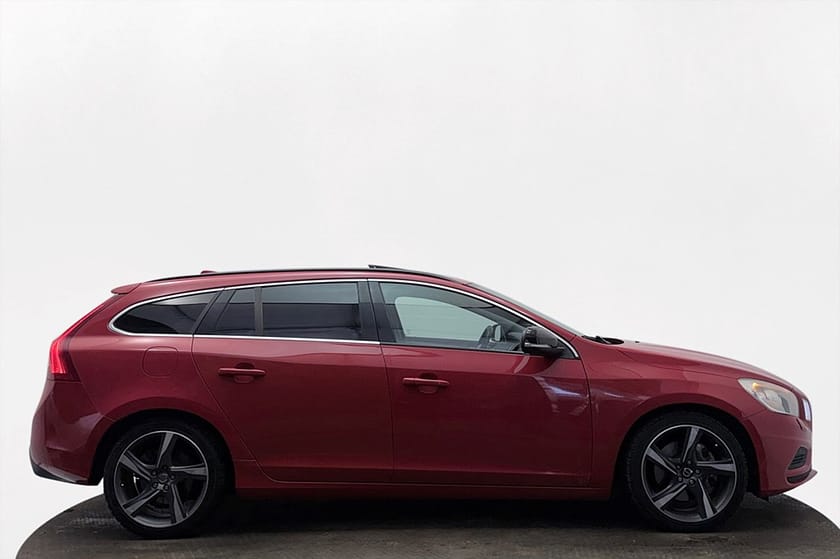 Bild 3 av Volvo V60 D4 AWD R-Design Drag Läder Taklucka Keyless Värmare 163hk