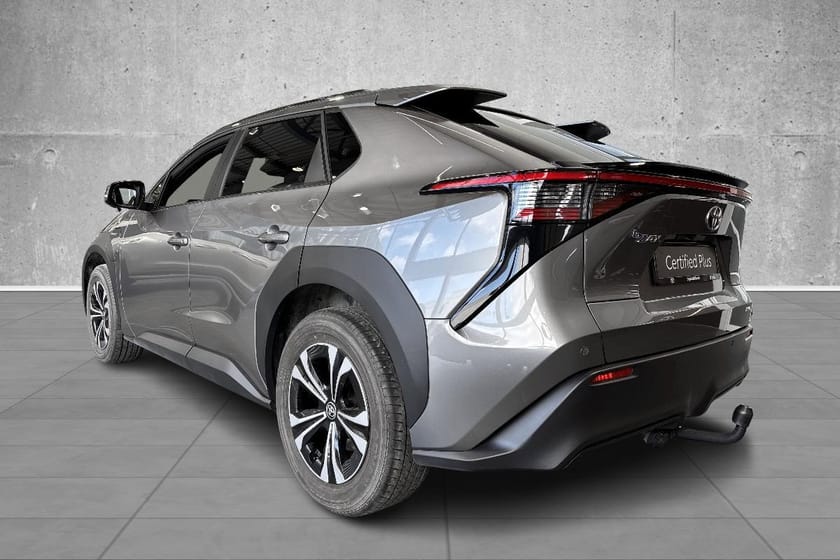 Bilde 3 av Toyota bZ4X Active Tech AWD Tecylbehandlet som ny !