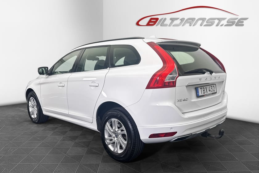 Bild 3 av Volvo XC60 D4 AWD Momentum DRAG/PANO/NYSERVAD/KAMREM BYTT