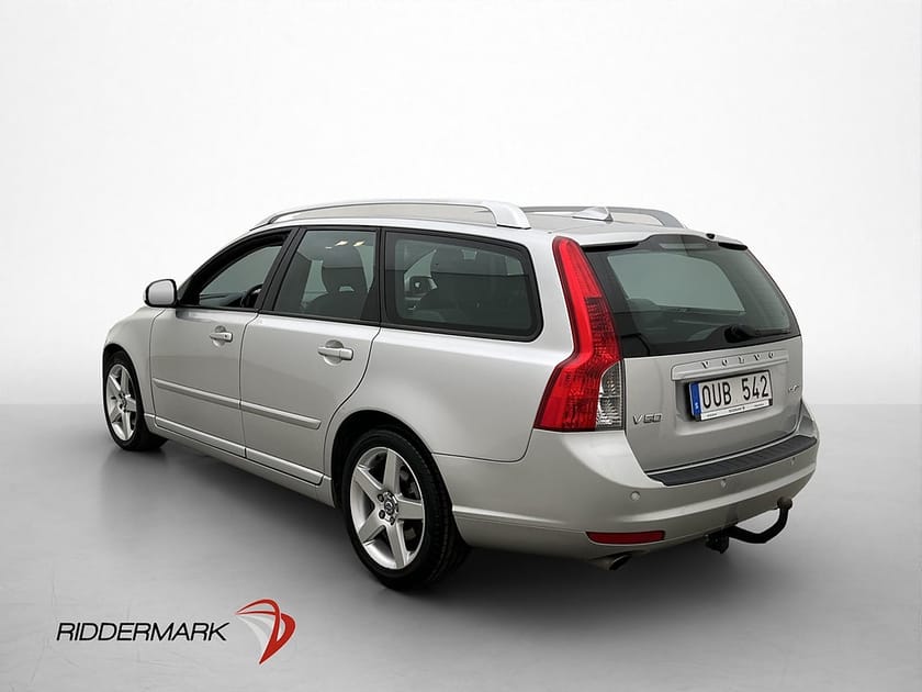Bild 5 av Volvo V50 D3 Momentum Läder Värm P-Sensorer Drag Välservad