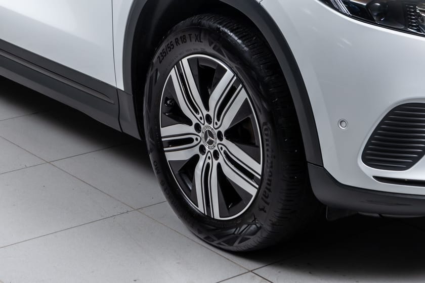 Bilde 3 av Mercedes-Benz EQA 300 4MATIC