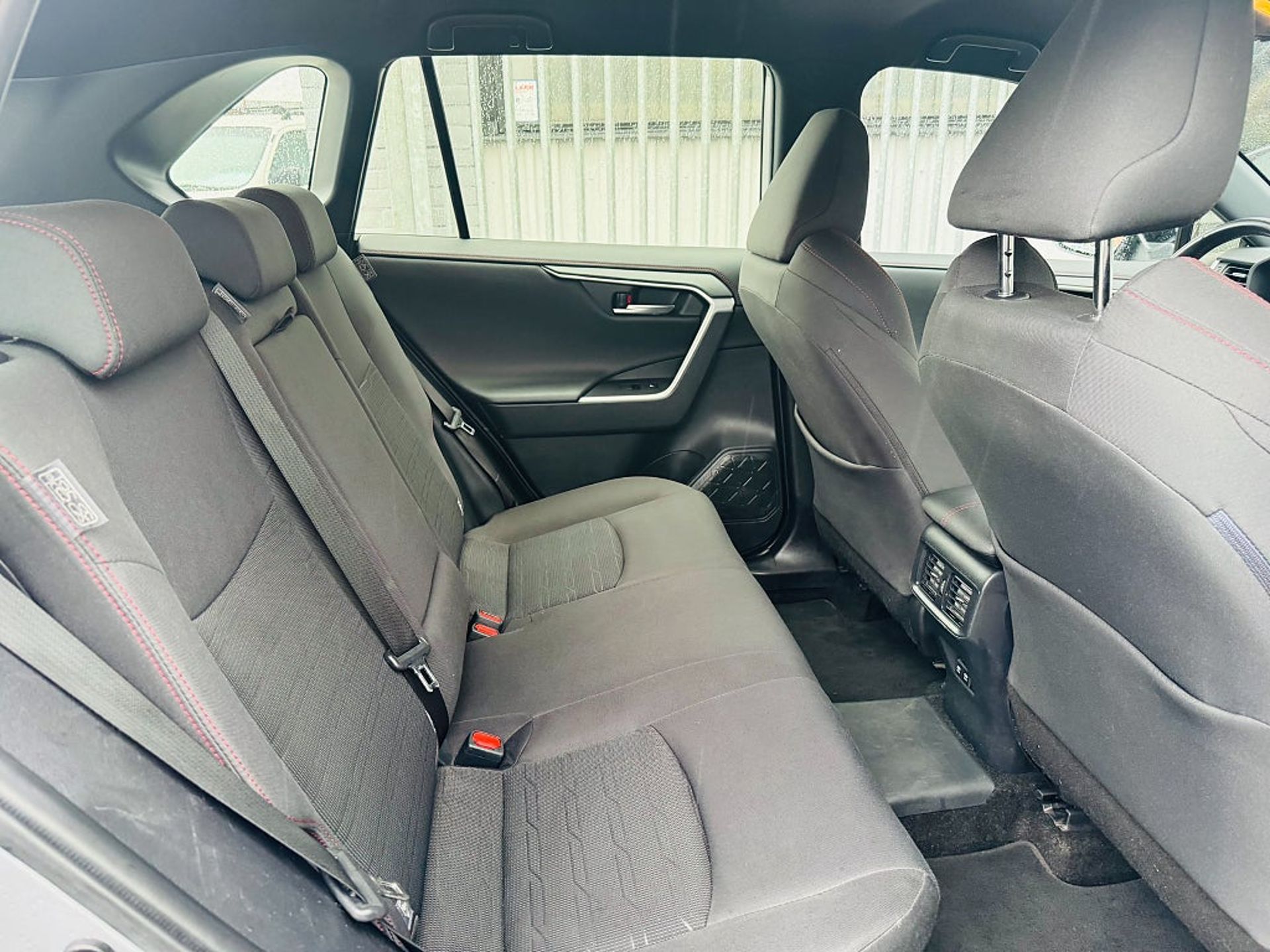 Toyota RAV4 PLUG-IN HYBRID 306HK AWD 2021, bild 6/10