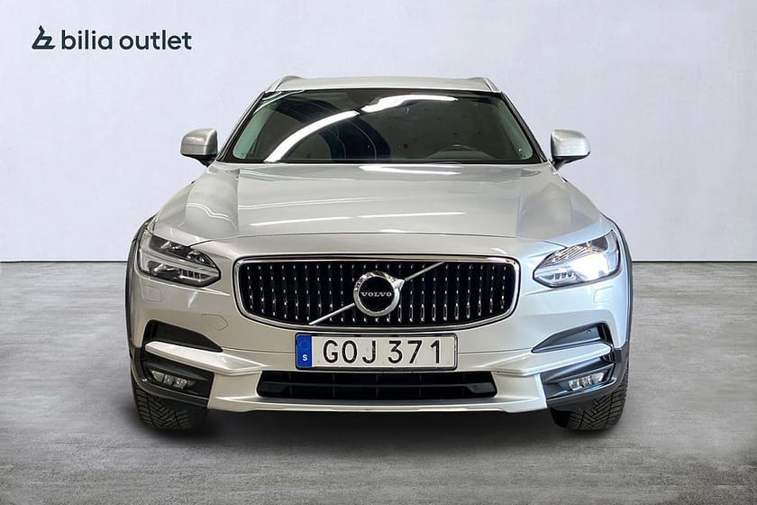 Bild 3 av Volvo V90 Cross Country D4 AWD aut Adv SE 190hk Navi Drag P-värm Rattvärm PDC