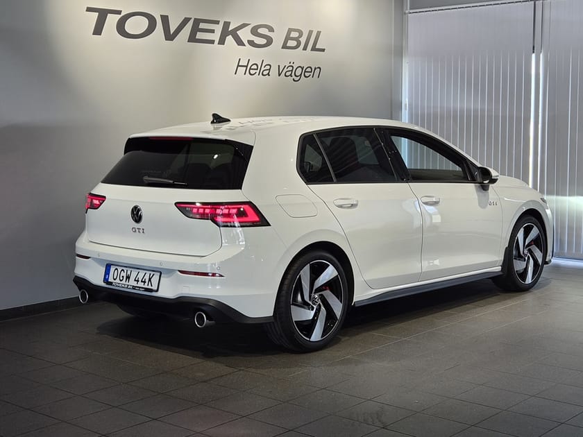 Bild 5 av Volkswagen Golf GTI 2.0 TSI DSG 265hk |18" Fälg|Matrix|Travel assi