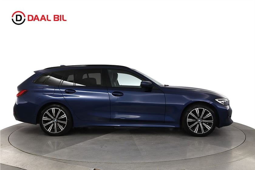 Bild 5 av BMW 320d xDrive Touring 190HK SPORT LINE B-KAMERA COCKPIT NAVI