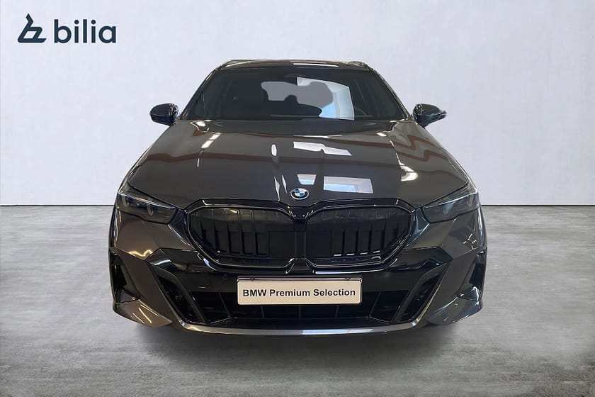 Bild 5 av BMW 530e xDrive Touring M Sport PRO  H/K Adaptiv farth. Drag