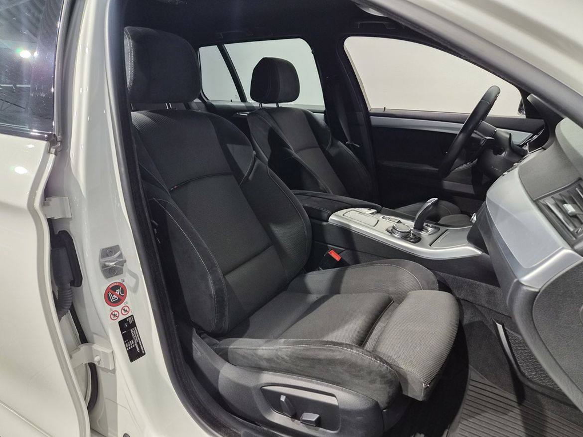 BMW BMW 520d xDrive Touring — bild 9