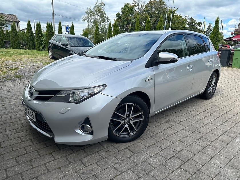 Bild 1 av Toyota Auris Hybrid e-CVT Edition Feel Euro 5