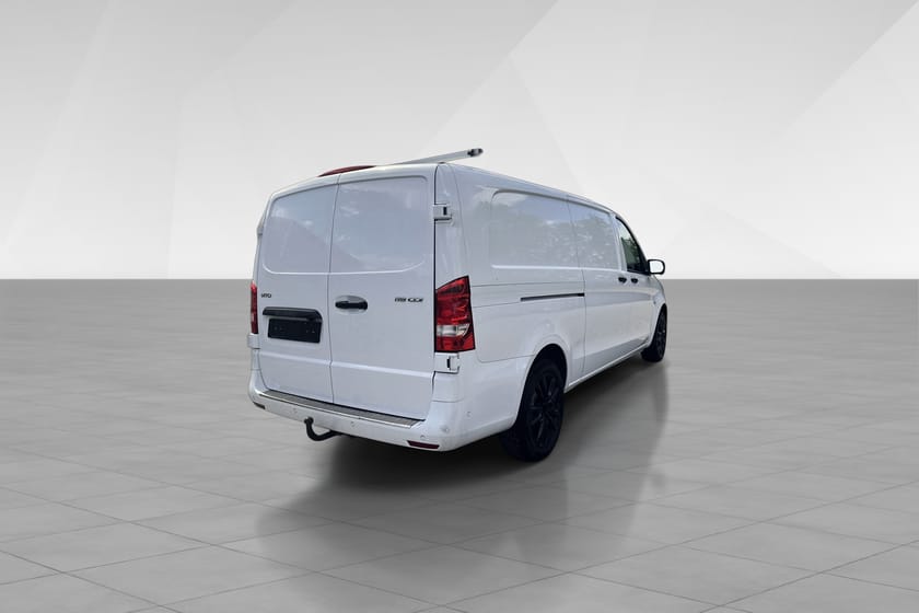 Bilde 4 av Mercedes-Benz Vito 119 CDI 2.8t 3 seter, innredning, webasto++