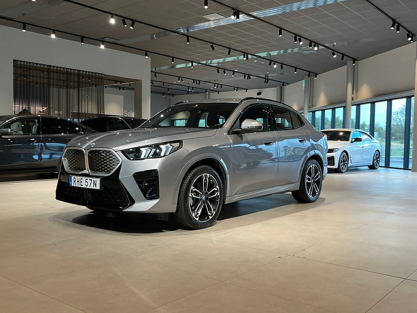 Bild 1 av BMW iX2 eDrive20
