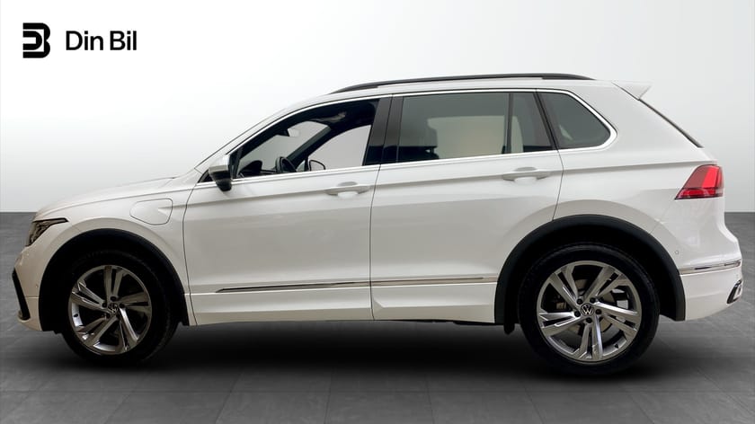 Bild 2 av Volkswagen Tiguan eHybrid 1.4 R-Line 245hk / Drag / Cockpit