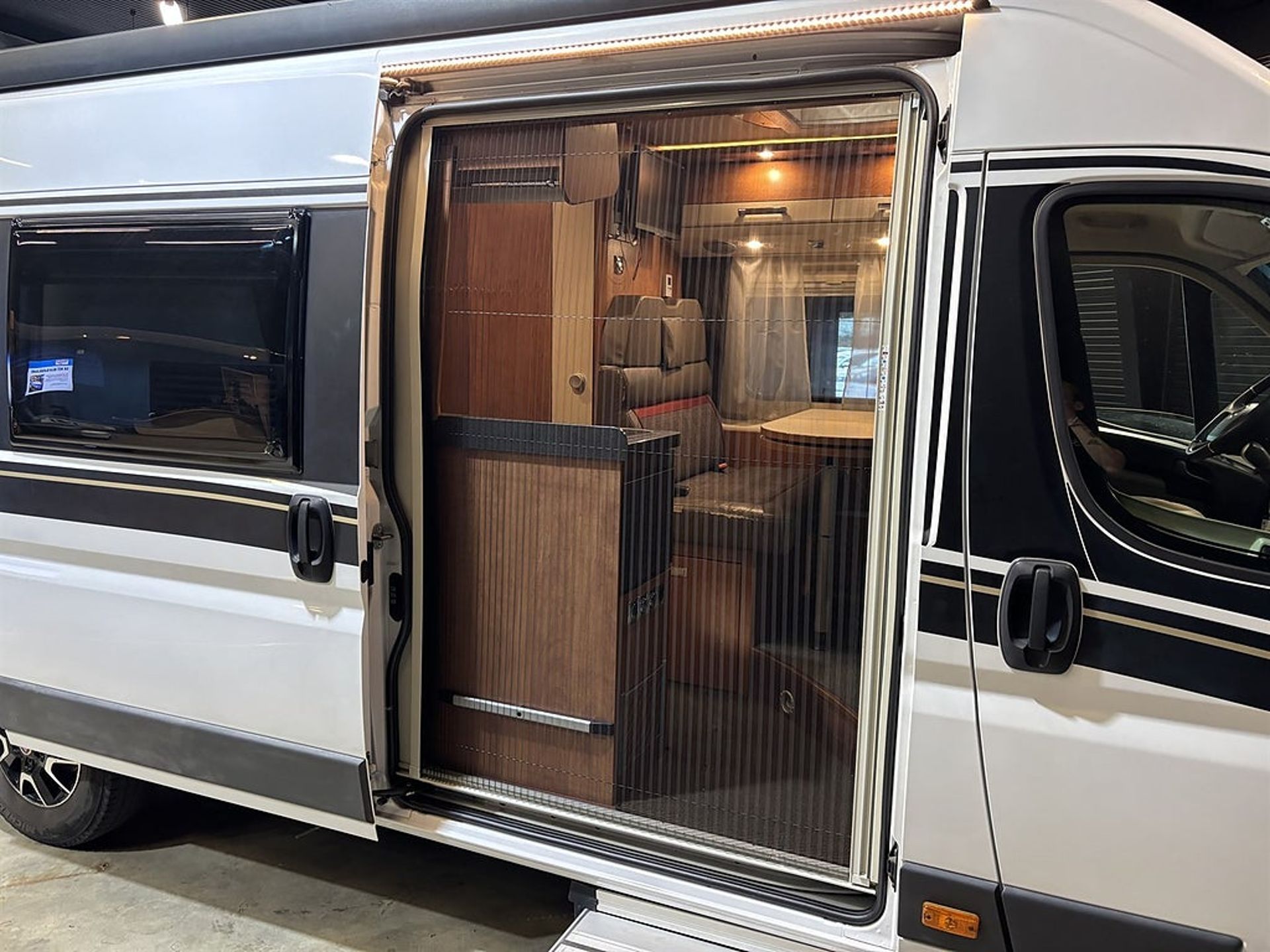 Carthago Campervan Fiat 3.0 MultiJet 2016, photo 7/10