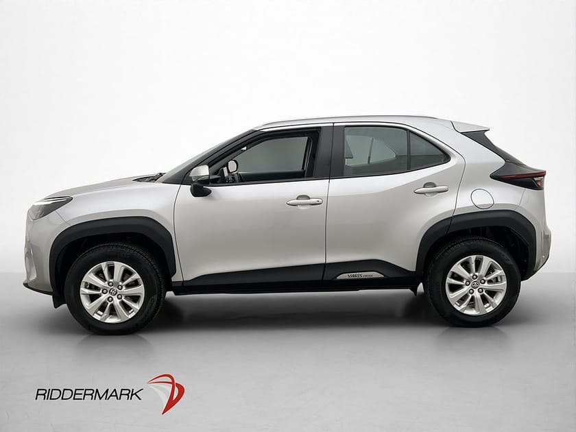 Bild 4 av Toyota Yaris Cross Hybrid AWD-i AWD Active Kamera P-Sensorer MOMS