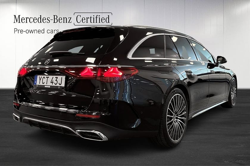 Bild 3 av Mercedes-Benz E 300 T e 300e AMG 360° Kamera Navi Drag Elstolar Carplay
