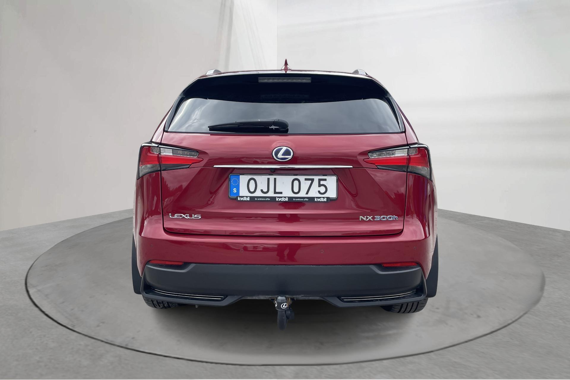 Lexus NX 300h AWD 2016, kuva 6/10