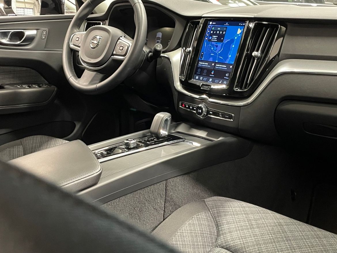 Volvo XC60 2023 - miniatyr 15